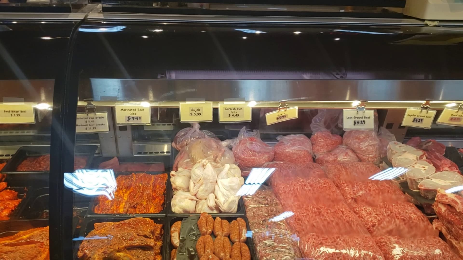 Apna Farm Halal Meat & Grocery 8