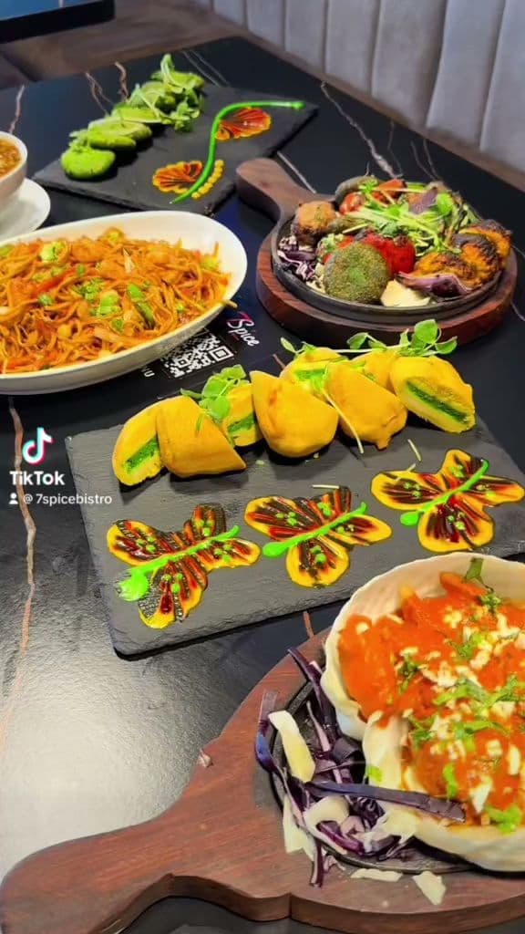 7 Spice Bistro – Authentic Indian Restaurant | Hakka Cuisine | Catering service | Food Truck Catering Brampton 2