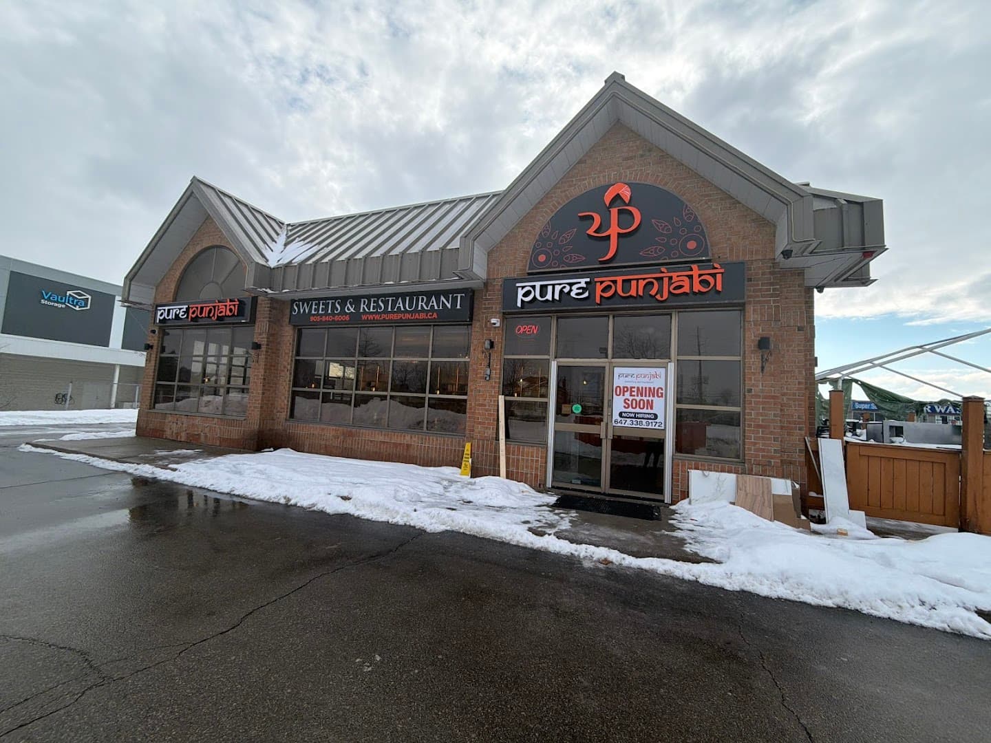 Pure Punjabi Sweets & Restaurant (Brampton Hurontario) 9